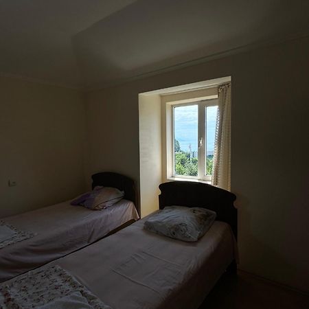 Temo'S Guesthouse Sarpi Εξωτερικό φωτογραφία