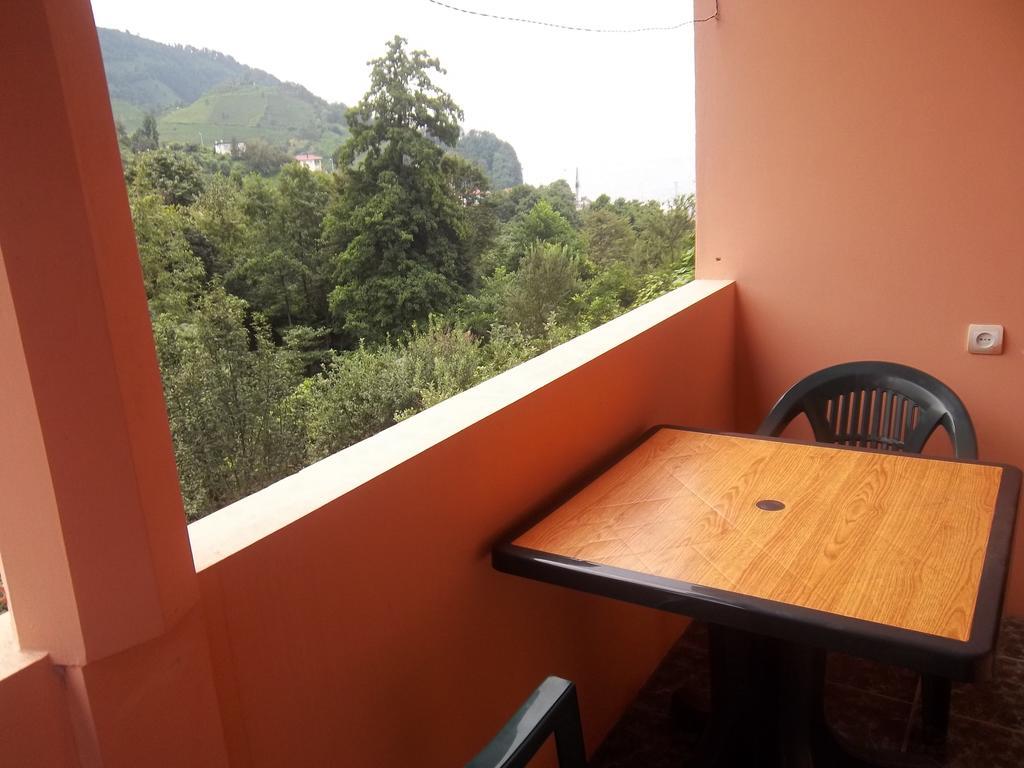 Temo'S Guesthouse Sarpi Εξωτερικό φωτογραφία