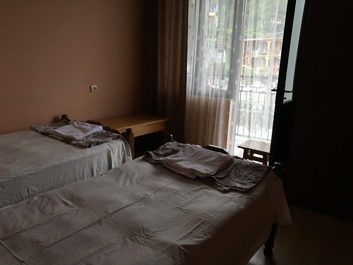 Temo'S Guesthouse Sarpi Εξωτερικό φωτογραφία