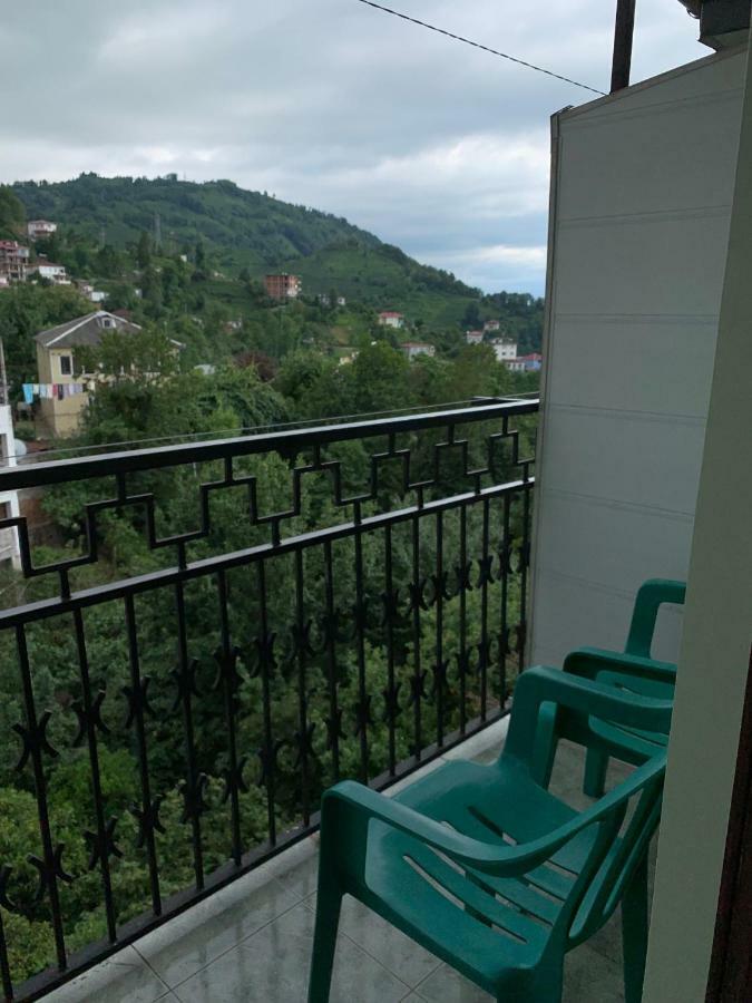 Temo'S Guesthouse Sarpi Εξωτερικό φωτογραφία